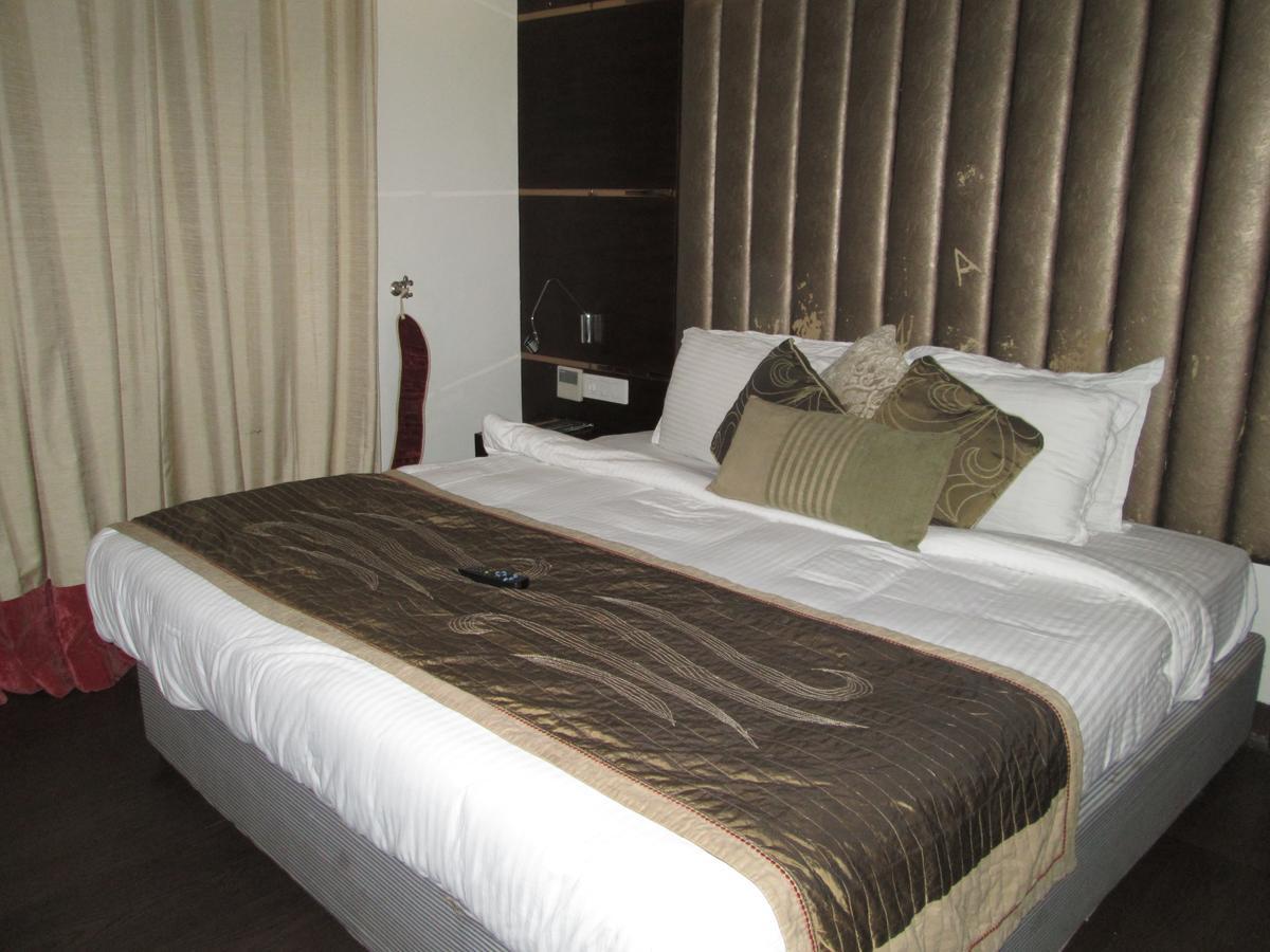 Green Leaves Hotel 海得拉巴 外观 照片