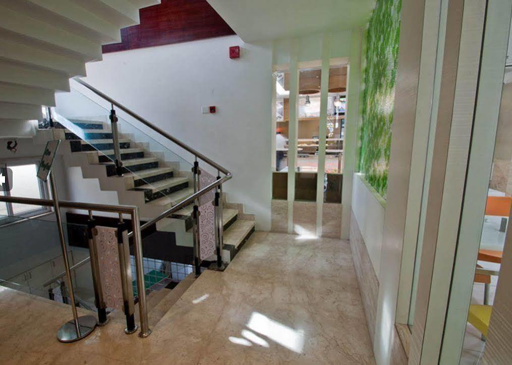 Green Leaves Hotel 海得拉巴 外观 照片